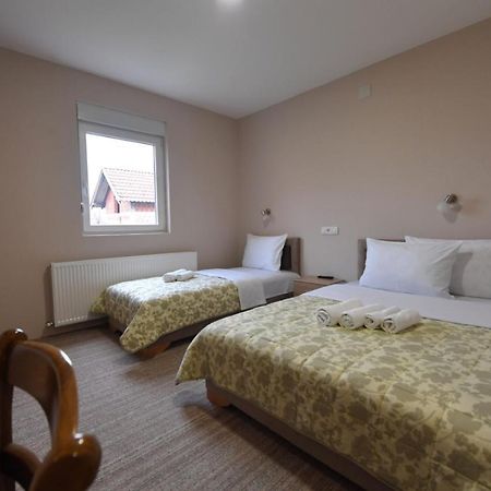 Olimp Motel Kraljevo Bagian luar foto