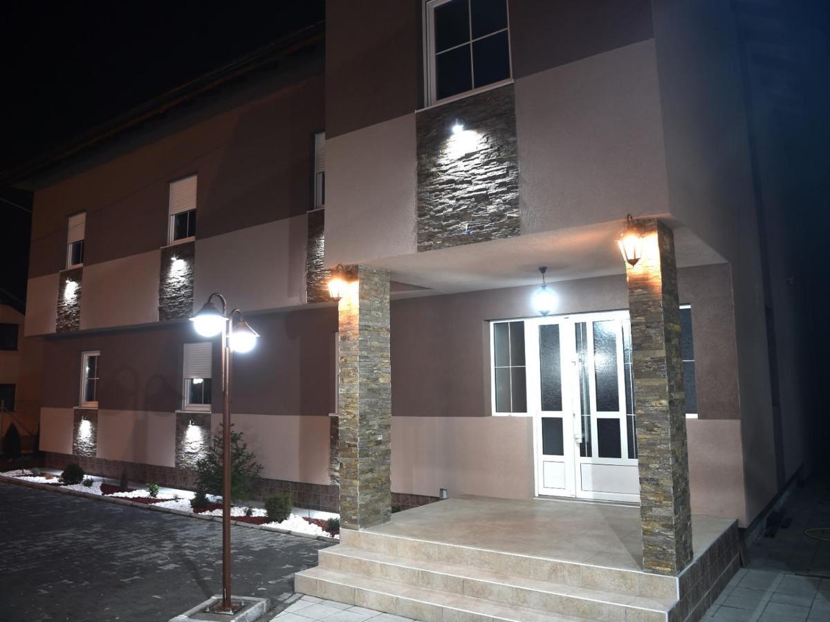 Olimp Motel Kraljevo Bagian luar foto