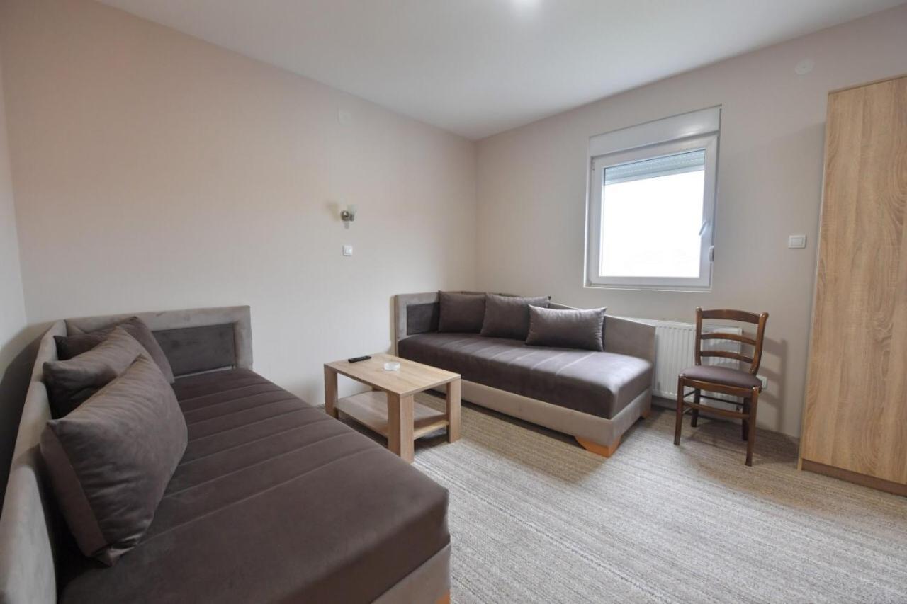 Olimp Motel Kraljevo Bagian luar foto